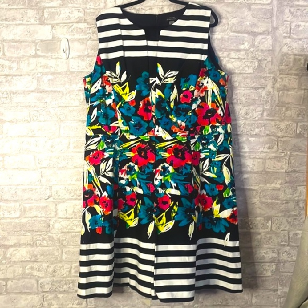 Tahari Striped Floral Flare Dress woman’s size 16